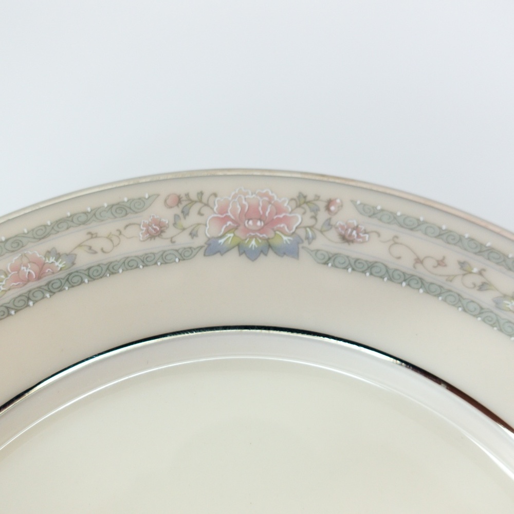 Lenox Cosmo Charleston Bread and Butter Plates